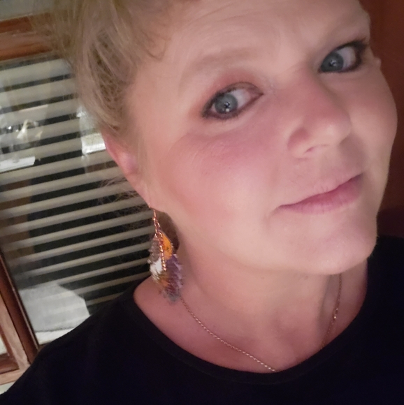 Earrings - Picture 3 of 4